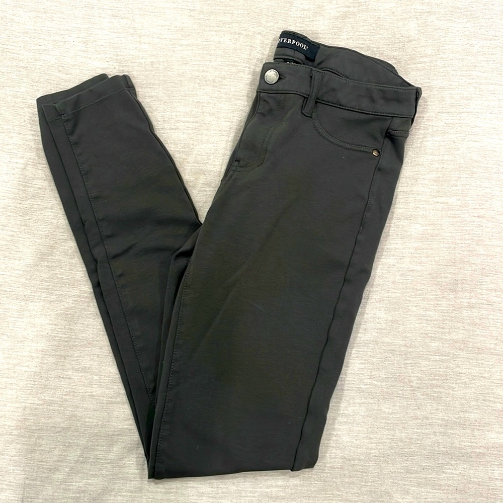 Liverpool Skinny Pants | Olive Green | Size 2 / 26